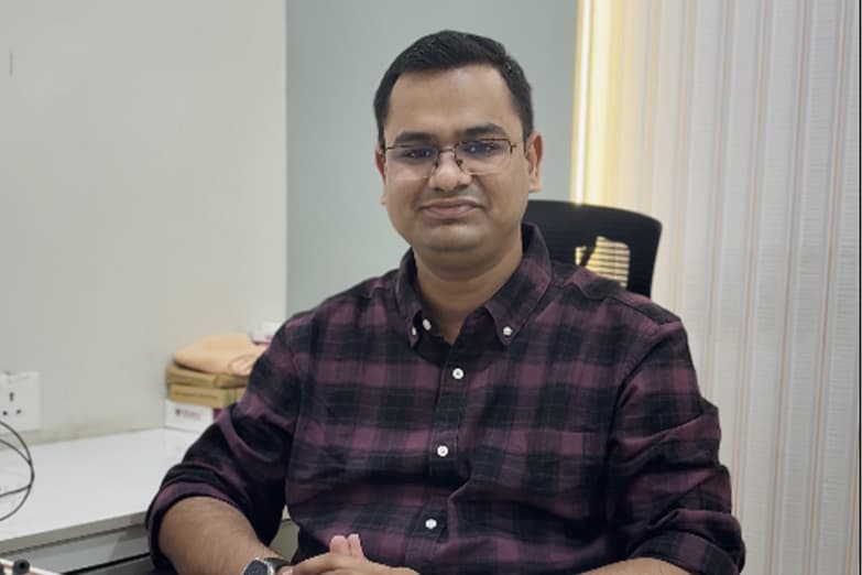 Dr.Divij Deshpande