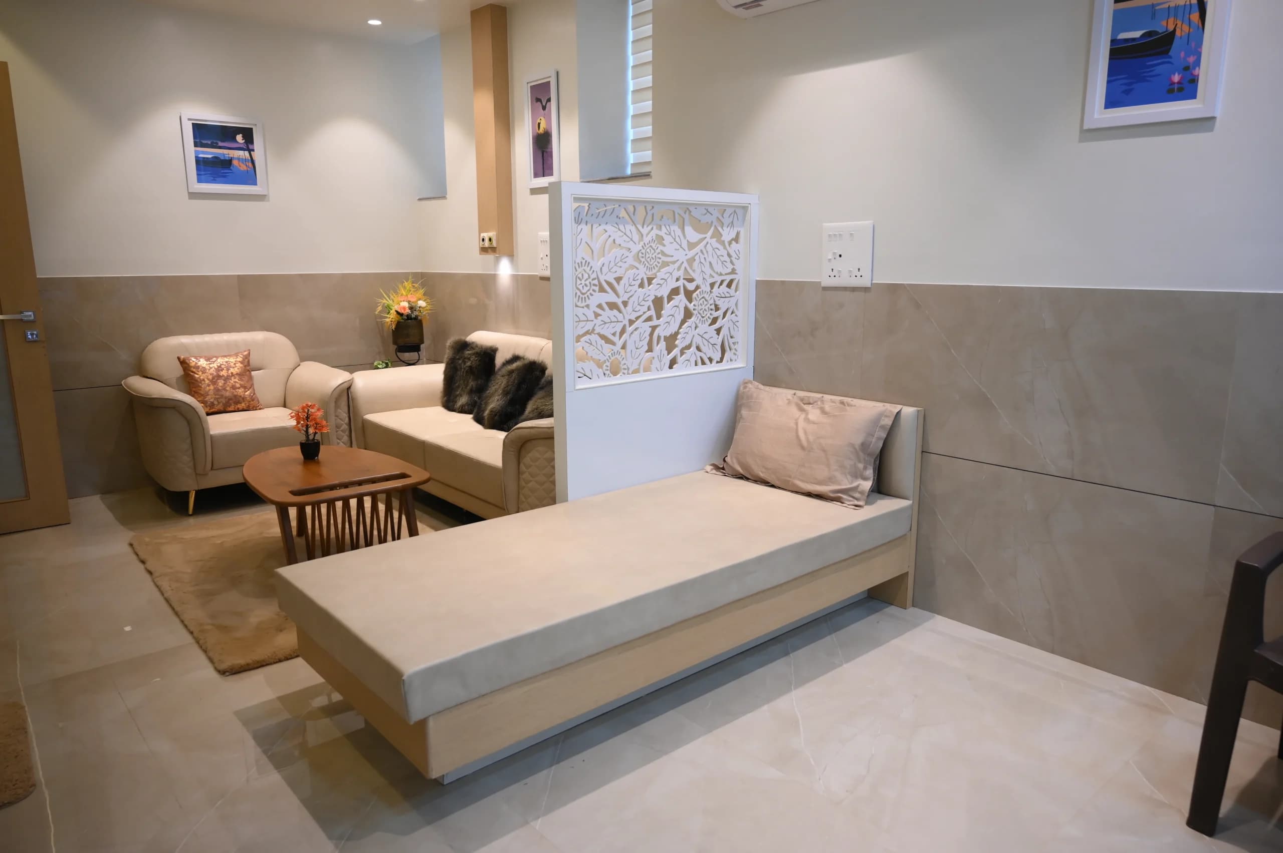 Six Sigma Hospital deluxe room